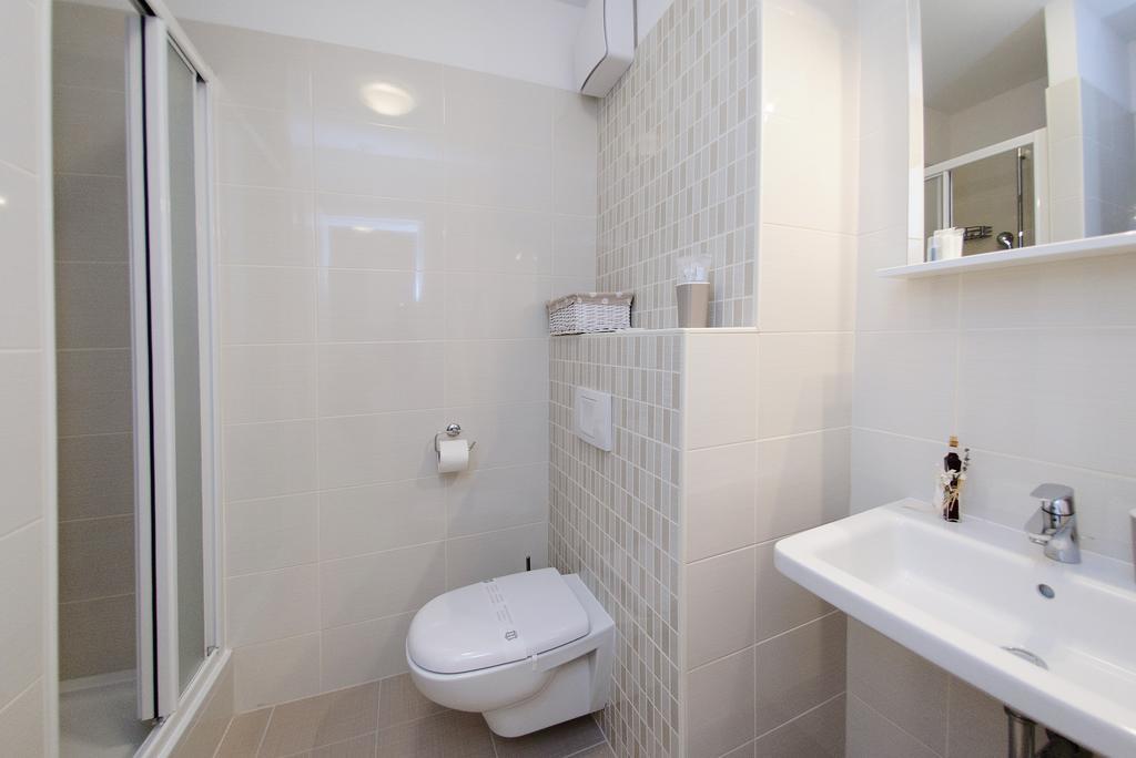 Apartment Marcela With Private Parking สปลิท ภายนอก รูปภาพ