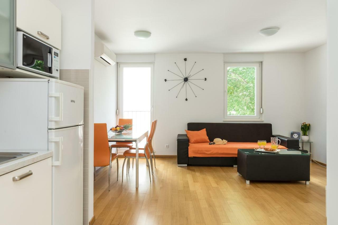 Apartment Marcela With Private Parking สปลิท ภายนอก รูปภาพ