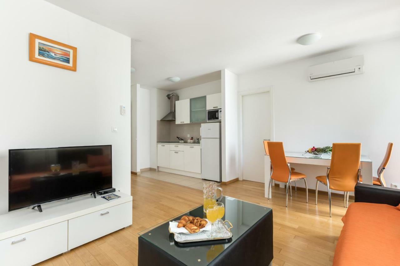 Apartment Marcela With Private Parking สปลิท ภายนอก รูปภาพ